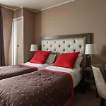Eiffel Kennedy 3*