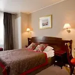 Eiffel Kennedy Hotel 3*