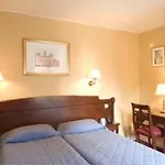 Eiffel Kennedy Hotel