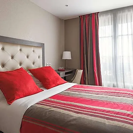Eiffel Kennedy Hotel Paris