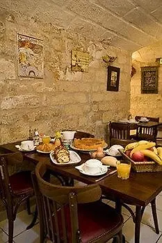 Eiffel Kennedy Hotel 3*