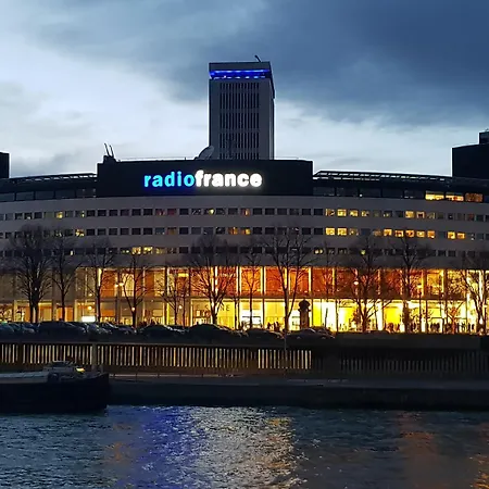 Eiffel Kennedy Paris