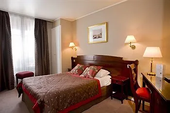 Hotel Eiffel Kennedy 3*